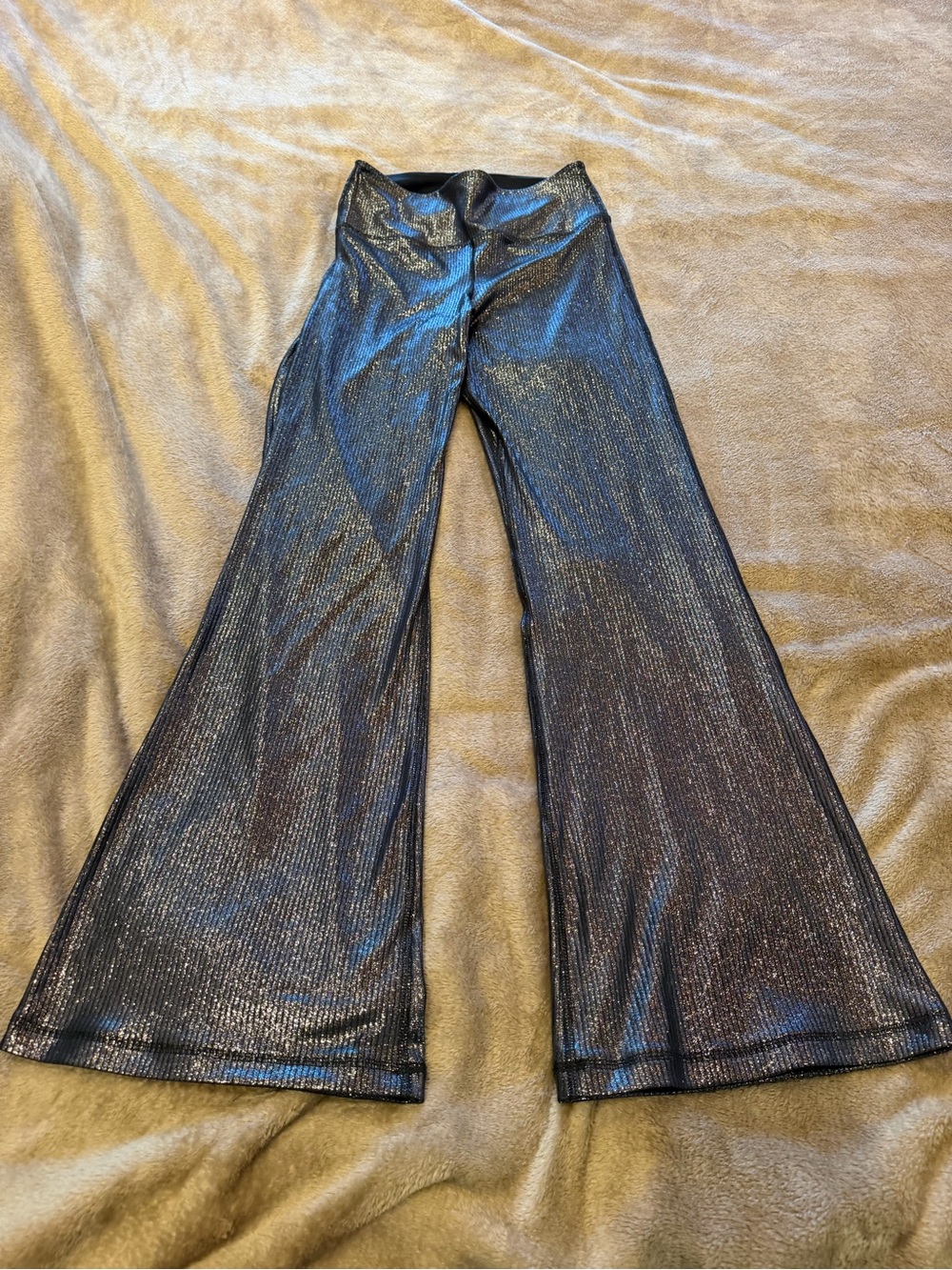Victoria's Secret PINK shimmery boot cut leggings